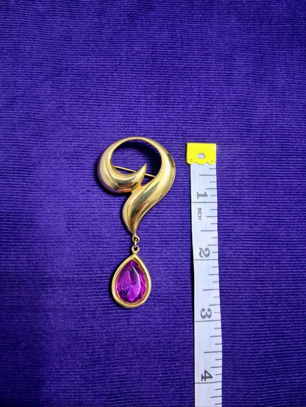 Vintage Brooch Question Mark Gold Tone With Purple Pink Crystal Whimsical